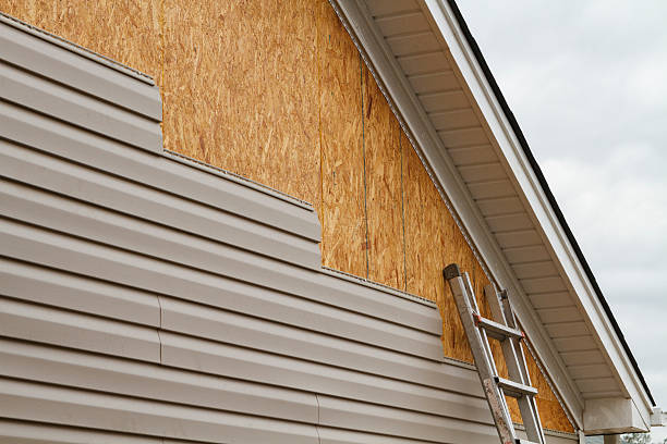 Professional Emergency Siding Repair technician working in Avon, PA